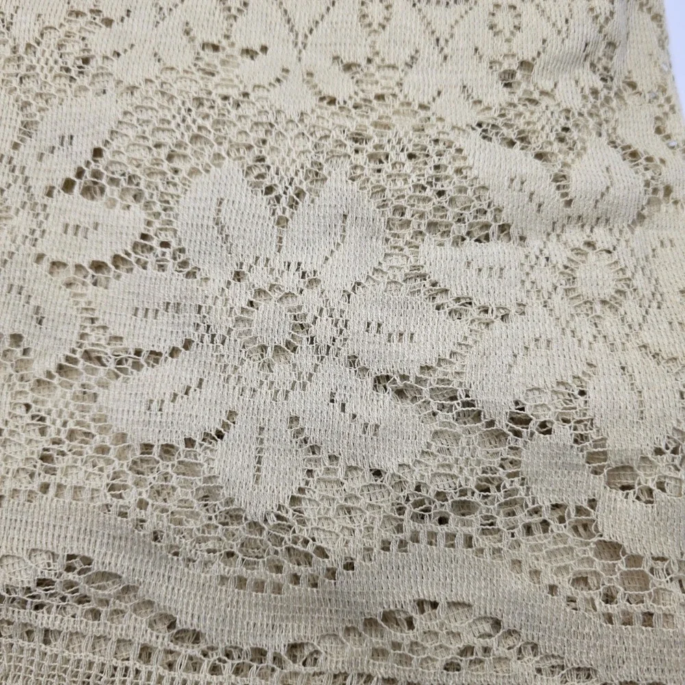 Vintage Cream Lace Tablecloth Floral Medallion Cottagecore Victorian 105x75